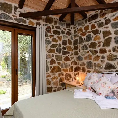 Eleni's Stone House Holiday home *